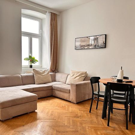 Spacious Central 4-Room Suite For 6 - Near Subway Βιέννη Εξωτερικό φωτογραφία