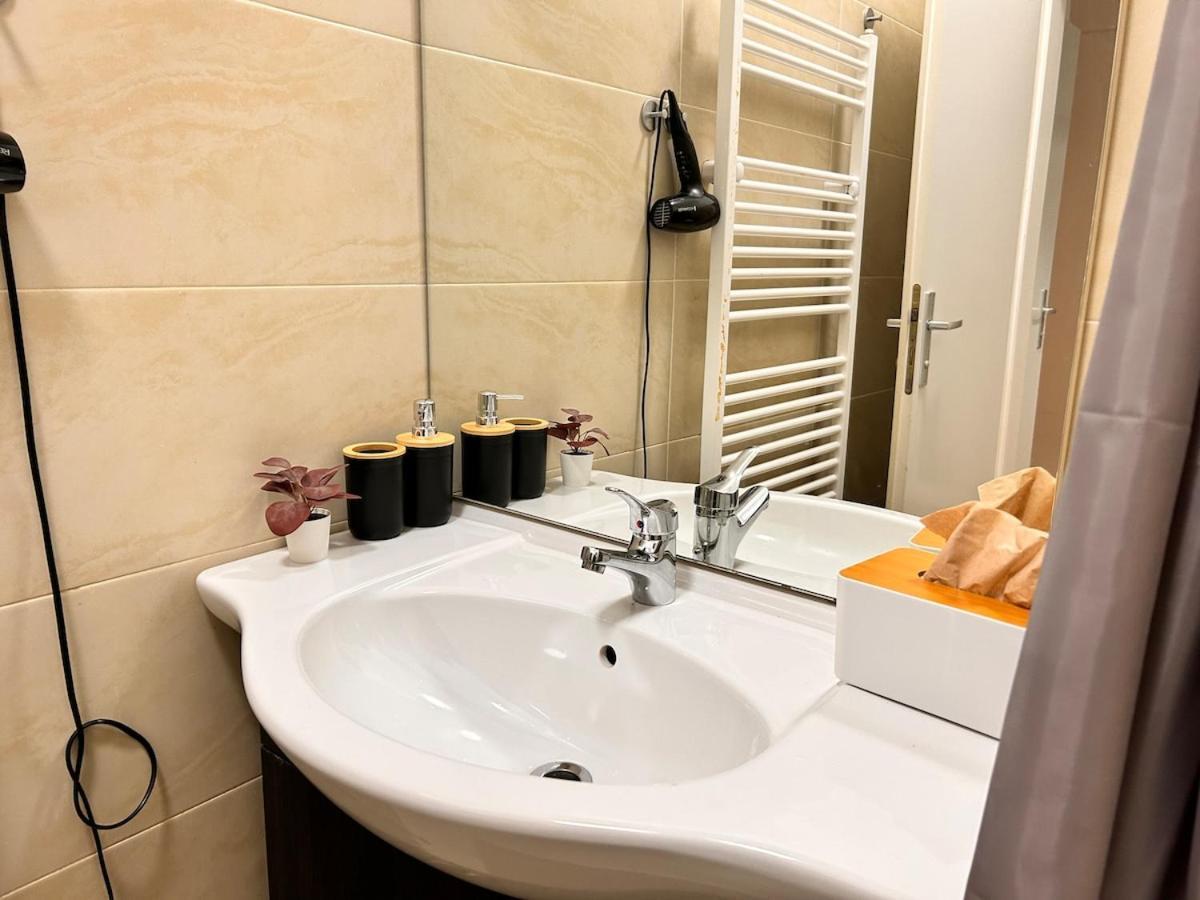 Spacious Central 4-Room Suite For 6 - Near Subway Βιέννη Εξωτερικό φωτογραφία